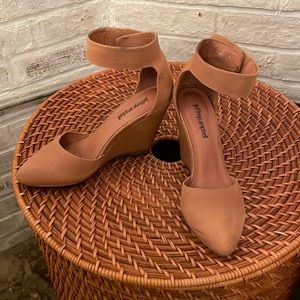 Jeffrey Campbell wedges size 6